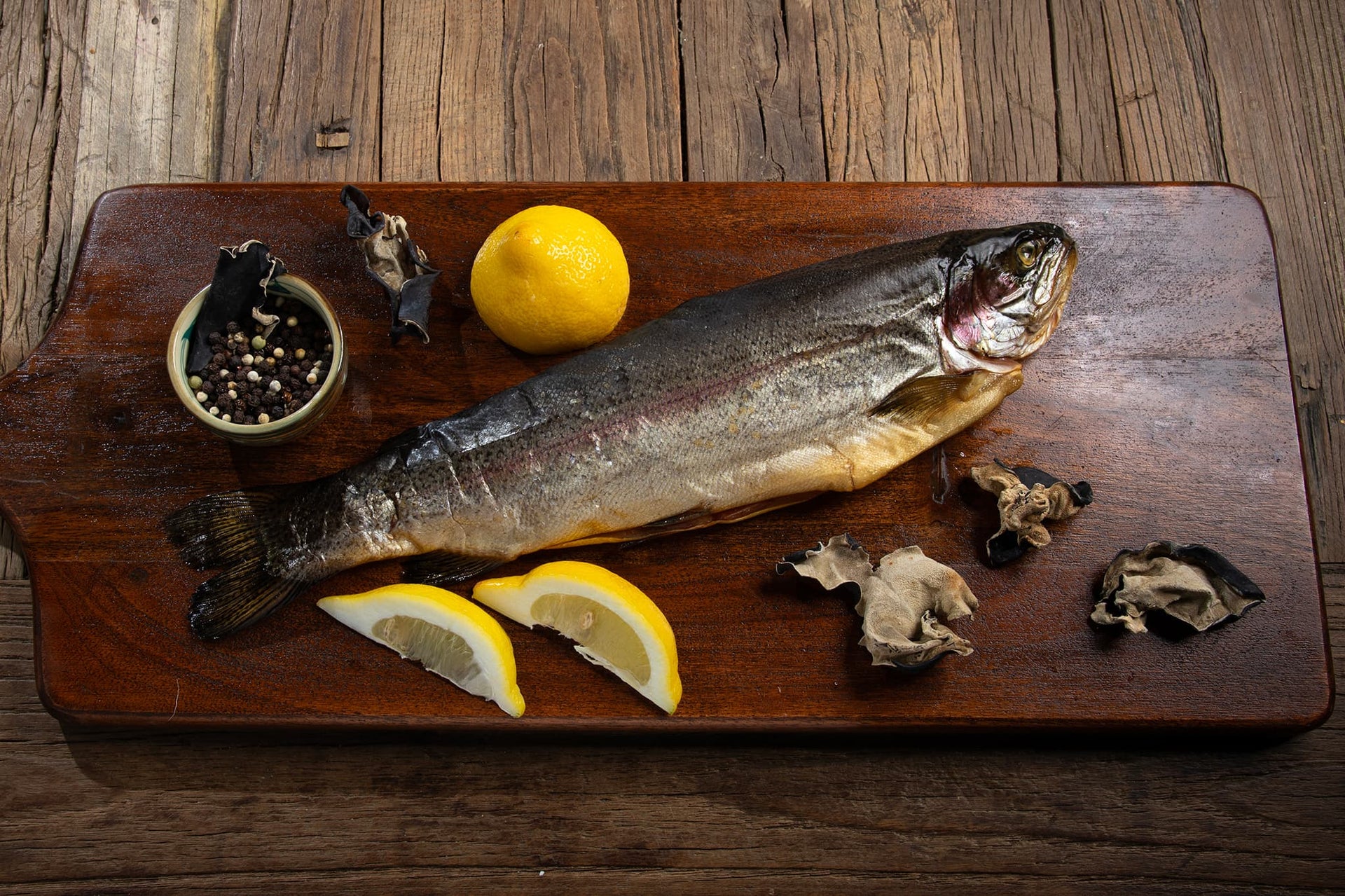 Whole Fish Hot Smoking Trout Smoked Fish And The Best Caviar From